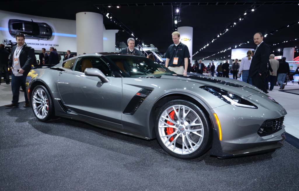 2015 Corvette Z06 exterior design grey color