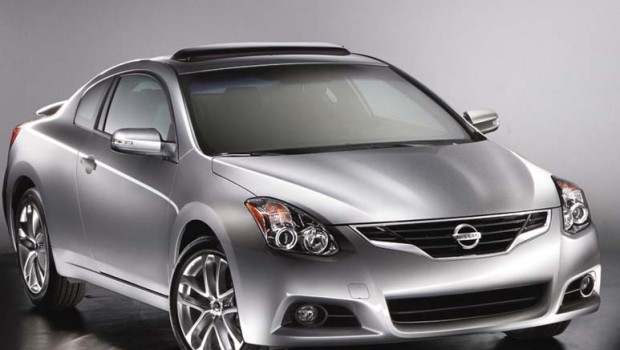 2011 Nissan Altima Coupe Review and Price First Impression