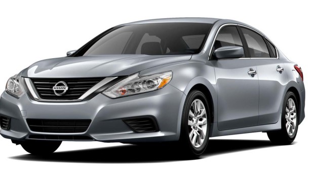 2017 Nissan Altima grey review & price